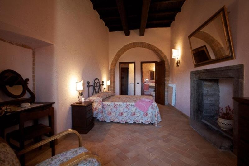 Palazzo Orsini Bed and Breakfast Bomarzo Rum bild